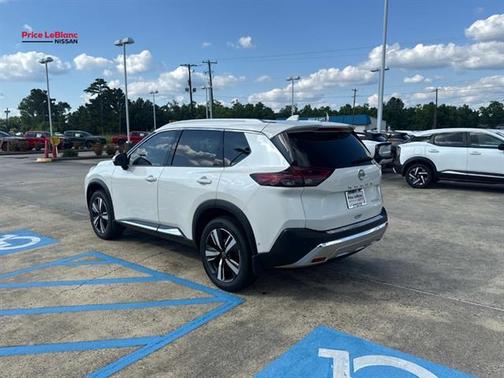 White 2023 Nissan Rogue Platinum