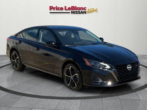 2025 Nissan Altima SR