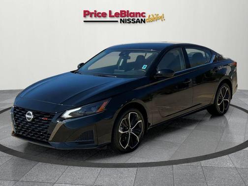 2025 Nissan Altima SR