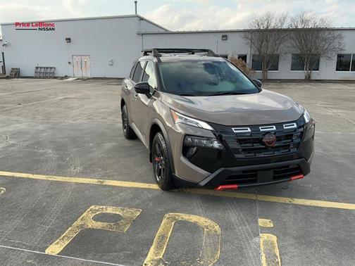 2025 Nissan Rogue Rock Creek