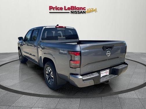 2025 Nissan Frontier SL