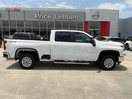 White 2025 Chevrolet Silverado 2500 LT