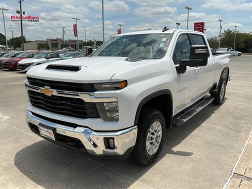 White 2025 Chevrolet Silverado 2500 LT