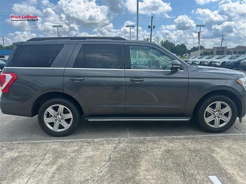 Gray 2019 Ford Expedition XLT