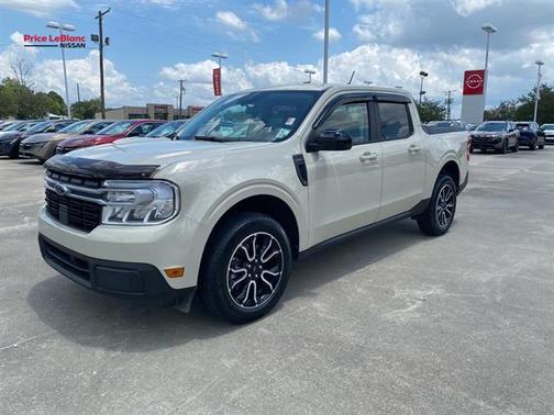 Terrain 2024 Ford Maverick Lariat