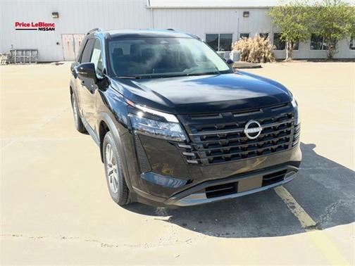 Black 2026 Nissan Pathfinder SL