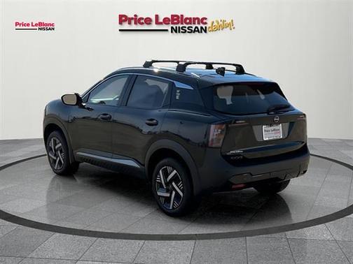 Super Black 2026 Nissan Kicks SV