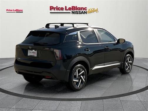 Super Black 2026 Nissan Kicks SV