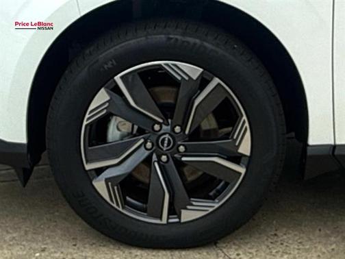 Everest White P 2026 Nissan Murano SL