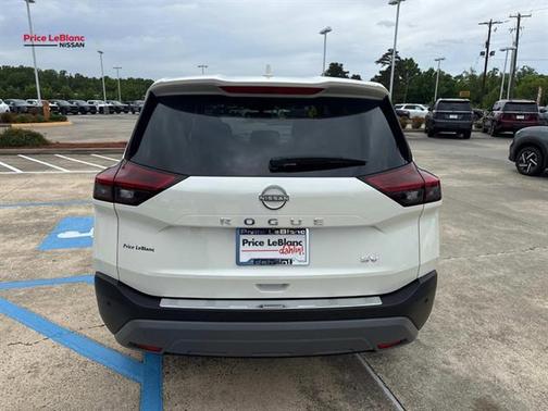 White 2023 Nissan Rogue SV