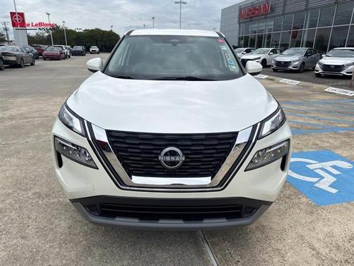 White 2023 Nissan Rogue SV