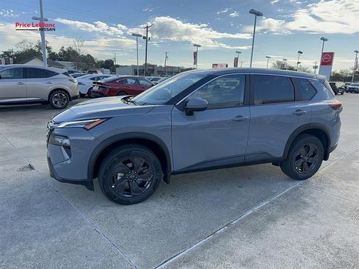 Boulder Gray Pearl 2027 Nissan Rogue SV