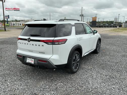 Everest White P 2026 Nissan Pathfinder Platinum