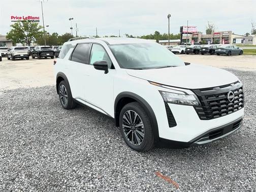 Everest White P 2026 Nissan Pathfinder Platinum