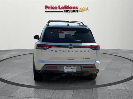 2026 Nissan Pathfinder Platinum