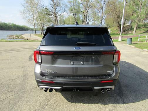 Carbonized Gray Metallic 2025 Ford Explorer Platinum