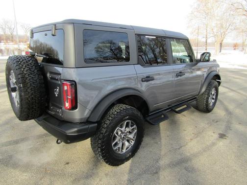 2023 Ford Bronco Badlands
