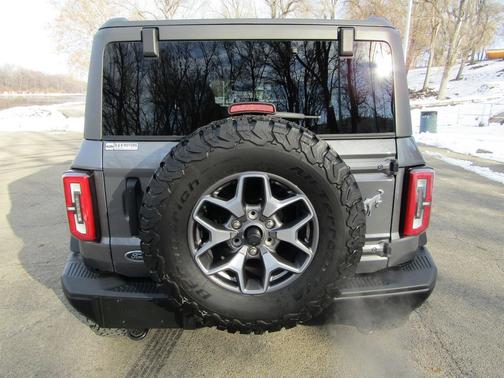 2023 Ford Bronco Badlands