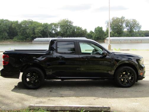 2025 Ford Maverick Lobo Standard