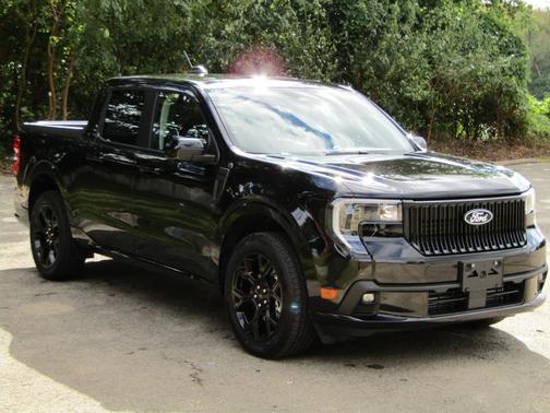 2025 Ford Maverick Lobo Standard