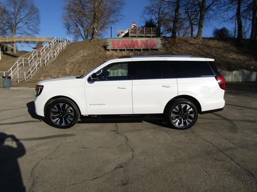 2025 Ford Expedition Platinum