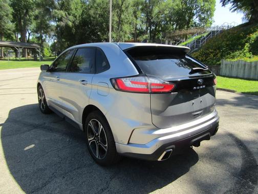 2022 Ford Edge ST