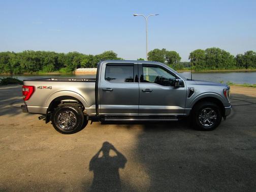 Iconic Silver Metallic 2022 Ford F-150 Lariat