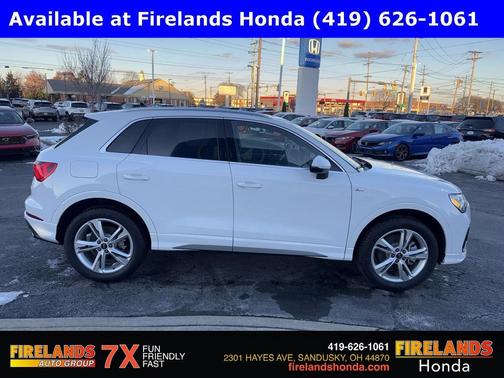 2024 Audi Q3 45 S line Premium Plus