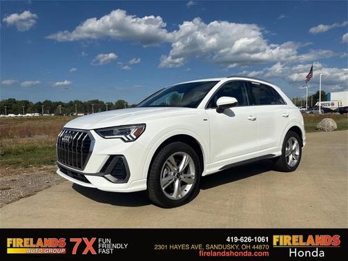 2024 Audi Q3 45 S line Premium Plus