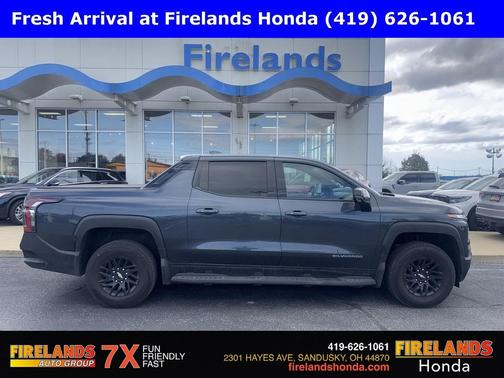 2025 Chevrolet Silverado EV LT