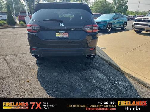 2025 Honda Pilot Sport