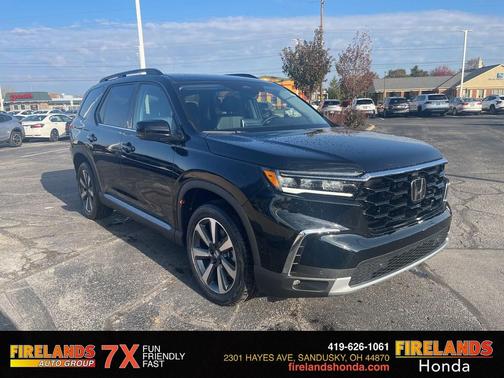 2025 Honda Pilot Touring 8-Passenger