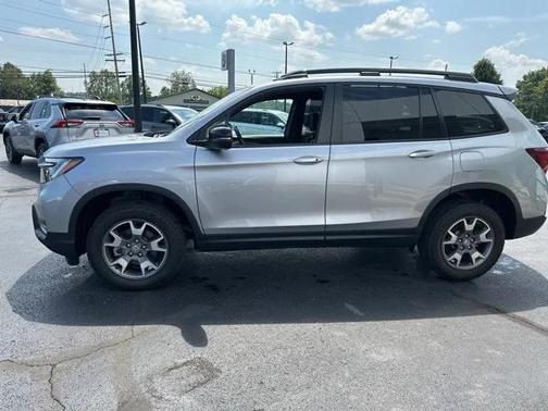 2022 Honda Passport AWD TrailSport