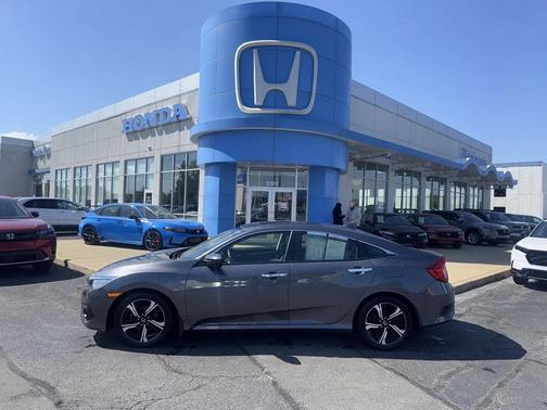2018 Honda Civic Touring