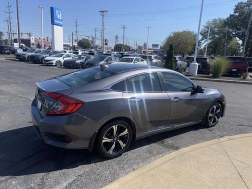 2018 Honda Civic Touring