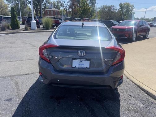 2018 Honda Civic Touring