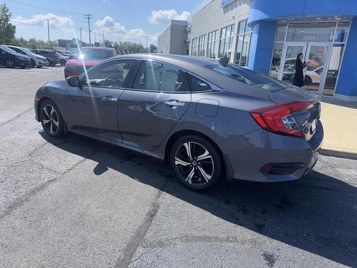 2018 Honda Civic Touring