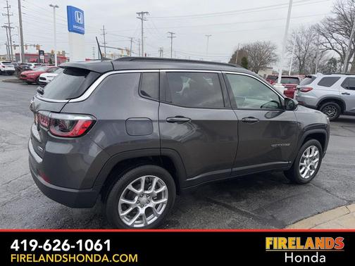 2024 Jeep Compass Latitude Lux