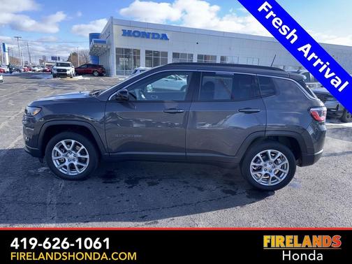 2024 Jeep Compass Latitude Lux