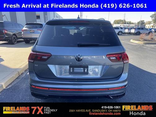 2023 Volkswagen Tiguan 2.0T SE R-Line Black
