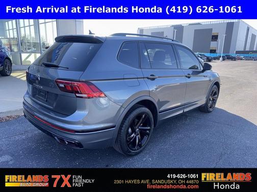 2023 Volkswagen Tiguan 2.0T SE R-Line Black