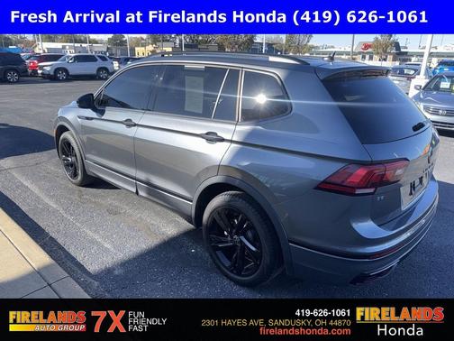 2023 Volkswagen Tiguan 2.0T SE R-Line Black