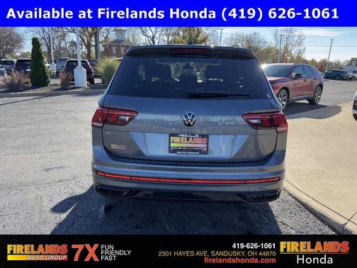 2023 Volkswagen Tiguan 2.0T SE R-Line Black