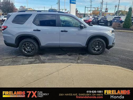 2025 Honda Pilot TrailSport