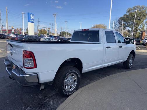 2023 RAM 2500 Tradesman Crew Cab 4x4 8' Box