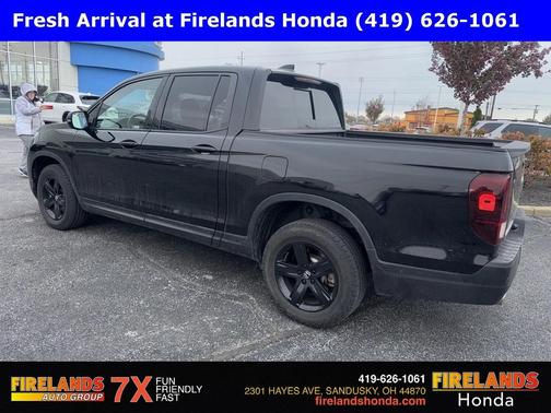 2023 Honda Ridgeline Black