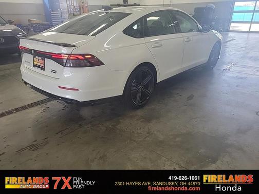 2025 Honda Accord Hybrid Base