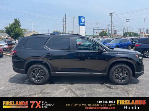 2025 Honda Pilot TrailSport