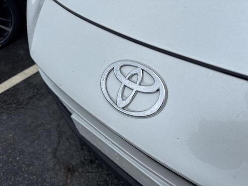 2023 Toyota Prius LE