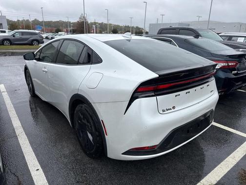 2023 Toyota Prius LE